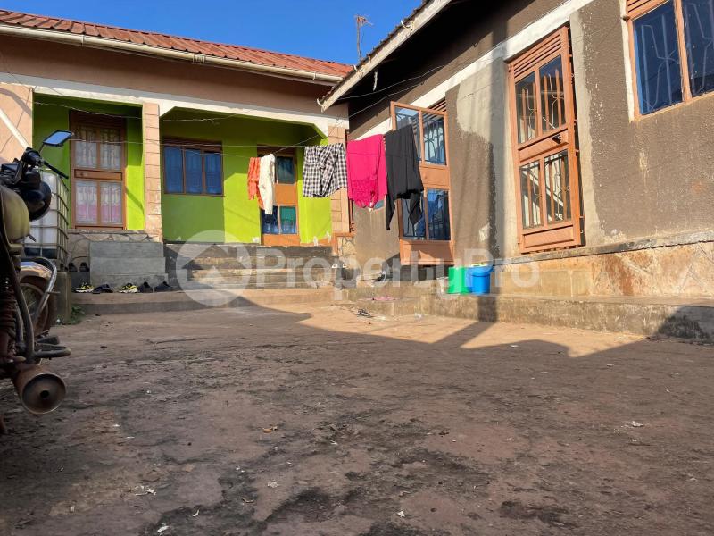 1 bedroom mini flat  Apartment for sale Kawanda bombo road  Kawempe Wakiso Central - 1