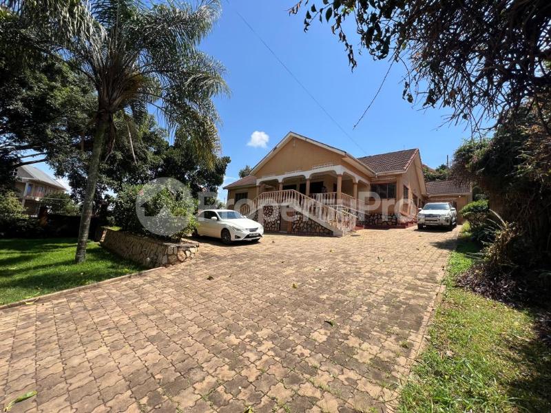 8 bedroom Villa for sale Makindye kizungu Kampala Central Kampala Central - 1