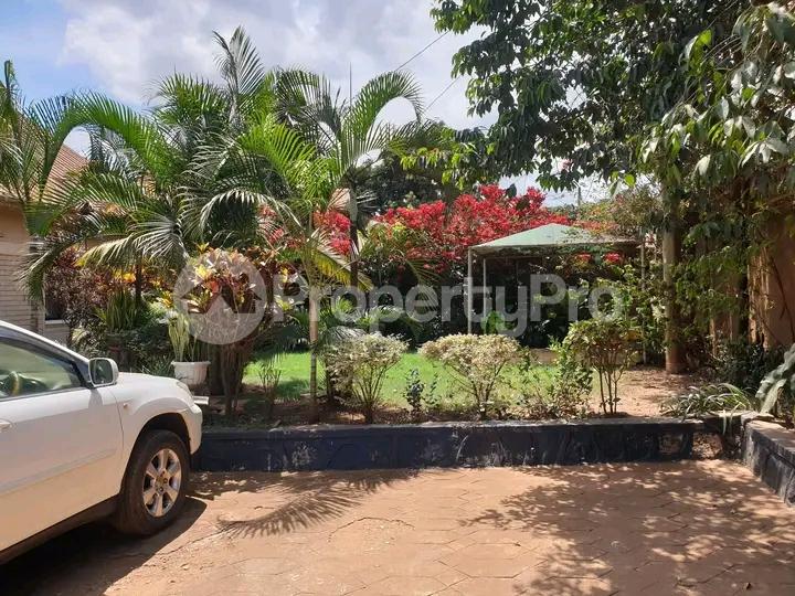 5 bedroom Bungalow Apartment for sale Kyaliwajjala road  Kira Wakiso Central - 6