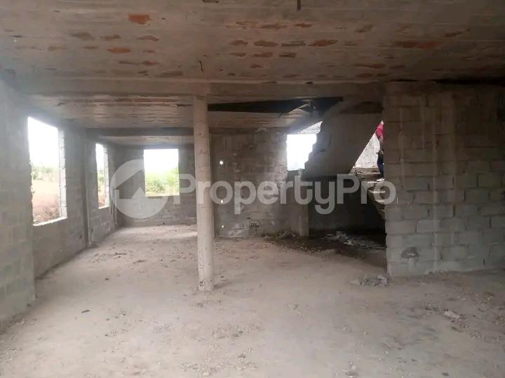 5 bedroom Apartment for sale Gayaza road  Gayaza Wakiso Central - 1