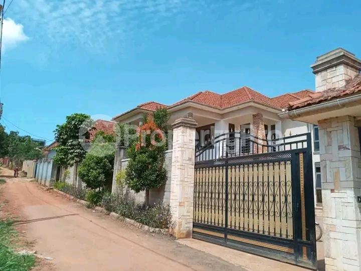 Apartment for sale Rubaga lungujja road  Kampala Central - 6