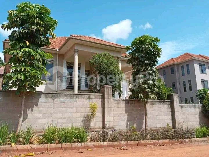 Apartment for sale Rubaga lungujja road  Kampala Central - 3