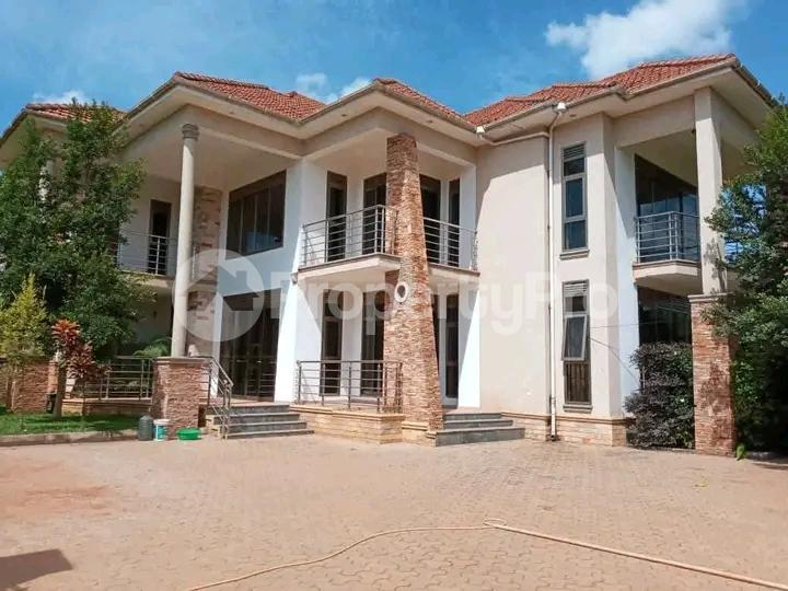 Apartment for sale Rubaga lungujja road  Kampala Central - 4