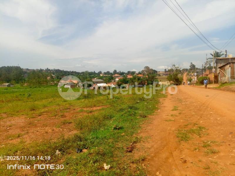 Land for sale Kagoma bombo road Kampala Central Kampala Central - 2