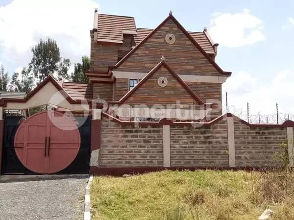 6 bedroom Flat&Apartment for sale Membley Ruiru