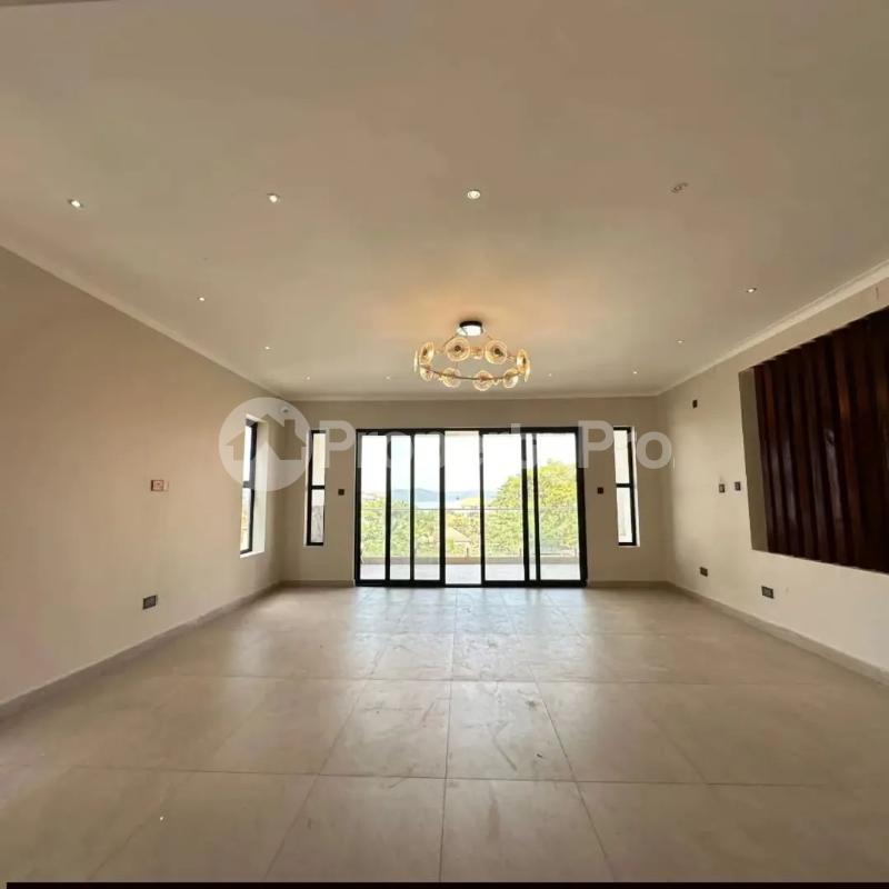 6 bedroom Villa for sale Munyonyo  Kampala Central Kampala Central - 6