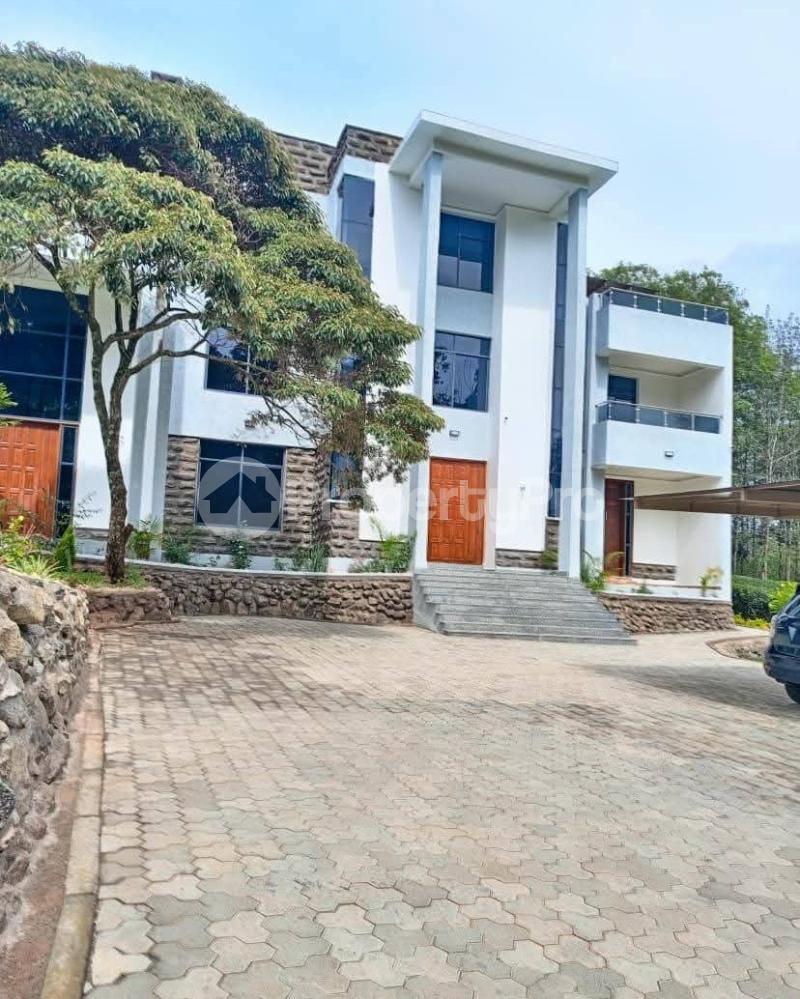 6 bedroom Houses for sale Karen Nairobi