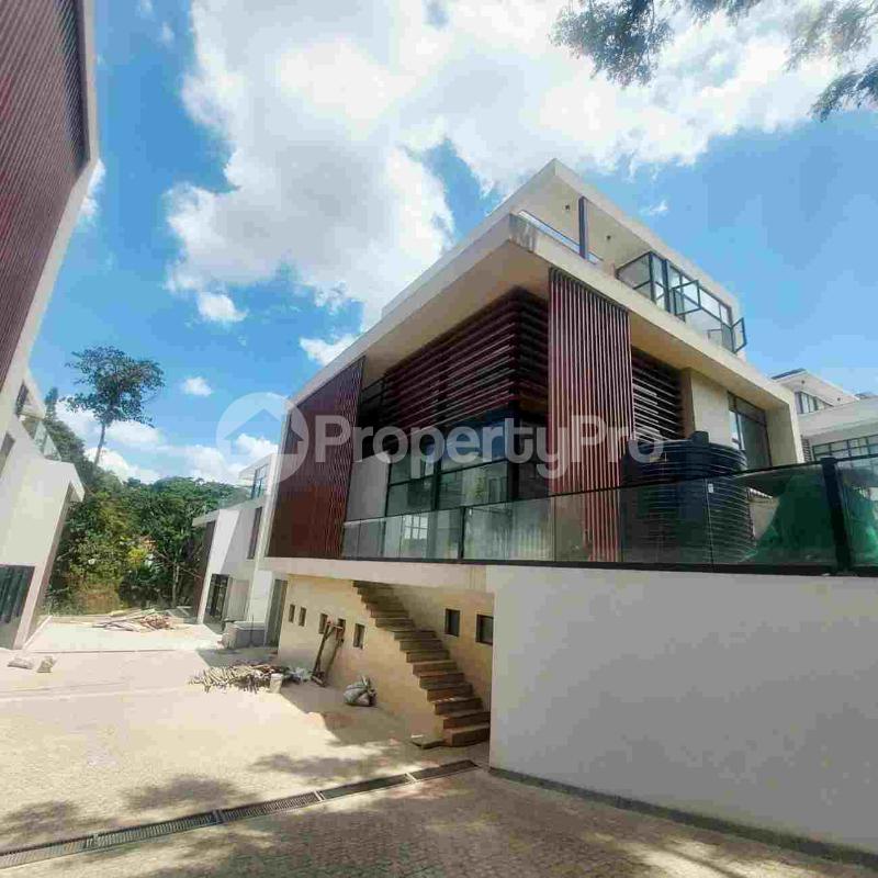 6 bedroom Townhouse for sale Off James Gichuru road Lavington Nairobi