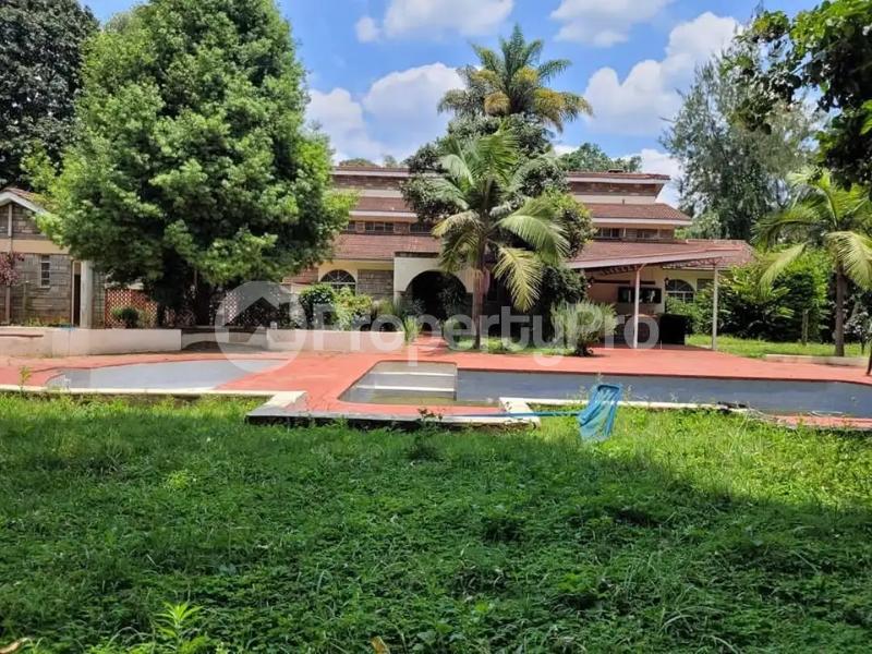 6 bedroom Townhouses Houses for rent Karen Nairobi