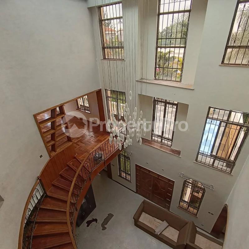 6 bedroom Townhouses Houses for rent Ridgeways Nairobi