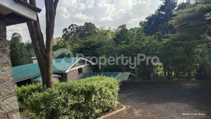 6 bedroom Flat&Apartment for sale Nyari Nairobi