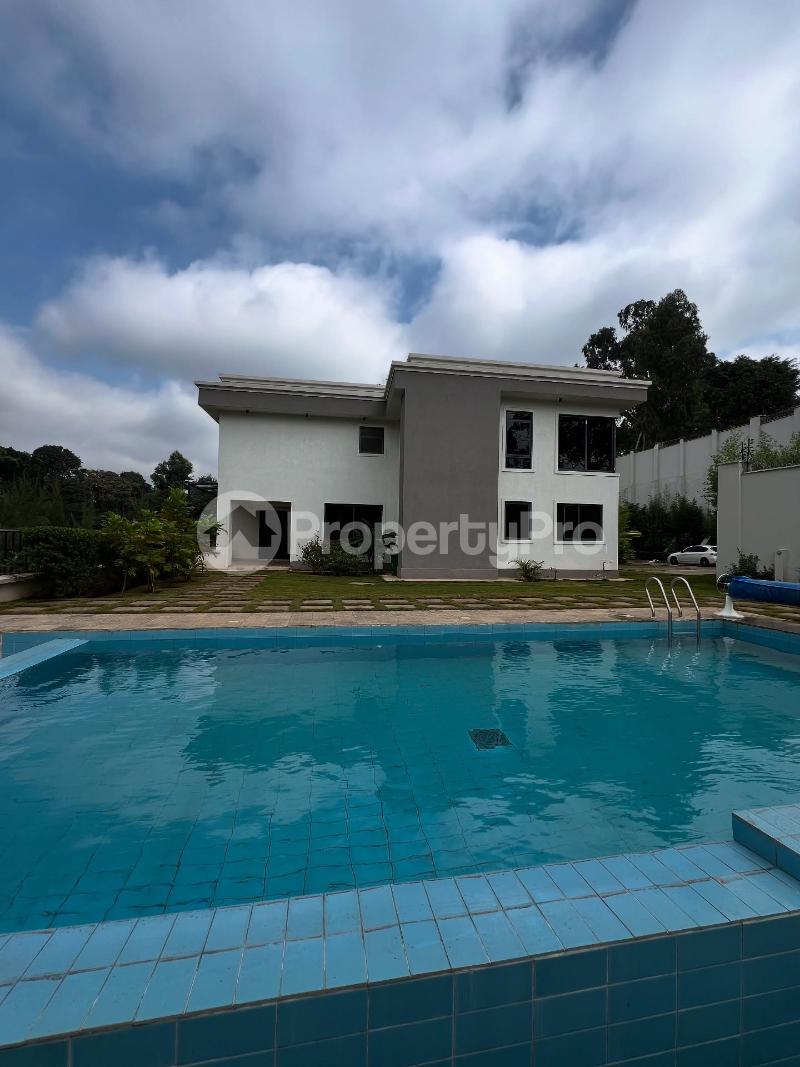 6 bedroom Townhouses Houses for rent Loresho Nairobi