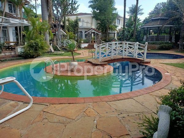 6 bedroom Townhouse for sale Lavington Nairobi