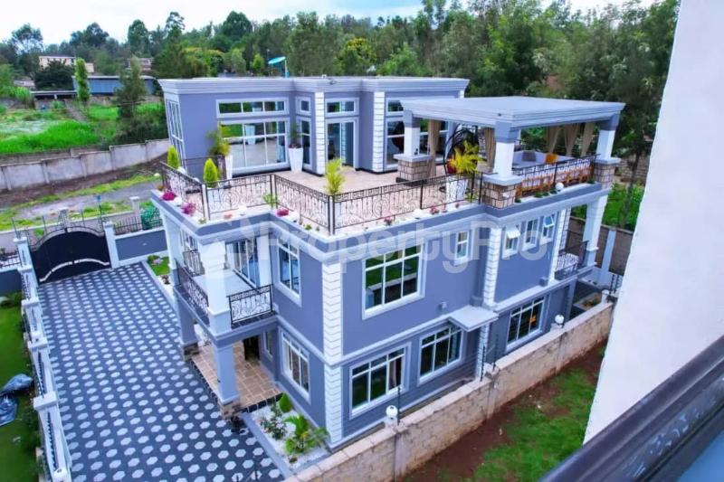 6 bedroom Townhouse for sale Ngong Rd Nairobi