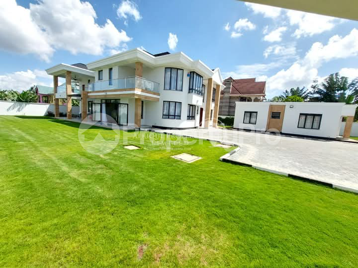 6 bedroom Townhouse for sale Kiambu Kiambu