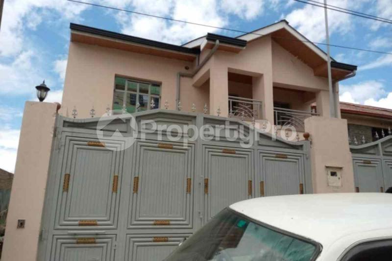 6 bedroom Townhouse for sale Garden Estate Nairobi