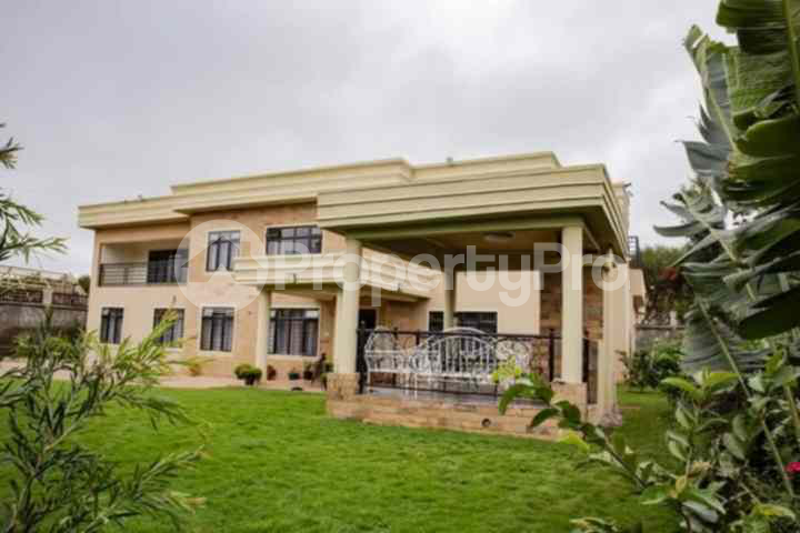 6 bedroom Townhouse for sale Ongata Rongai Kajiado