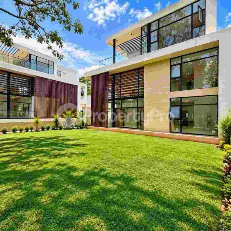 6 bedroom Townhouse for sale Off James Gichuru road Lavington Nairobi