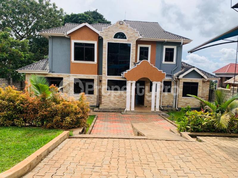 6 bedroom Villa for sale Nakiwogo Road  Katabi Wakiso Central - 10
