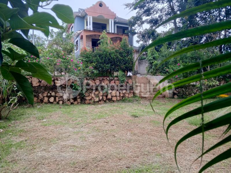 6 bedroom Villa for sale Nakiwogo Road  Katabi Wakiso Central - 0