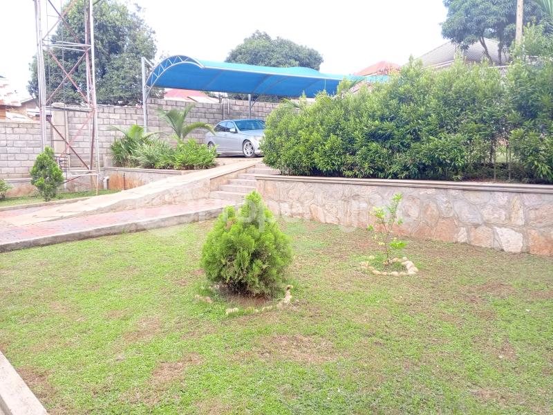 6 bedroom Villa for sale Nakiwogo Road  Katabi Wakiso Central - 3
