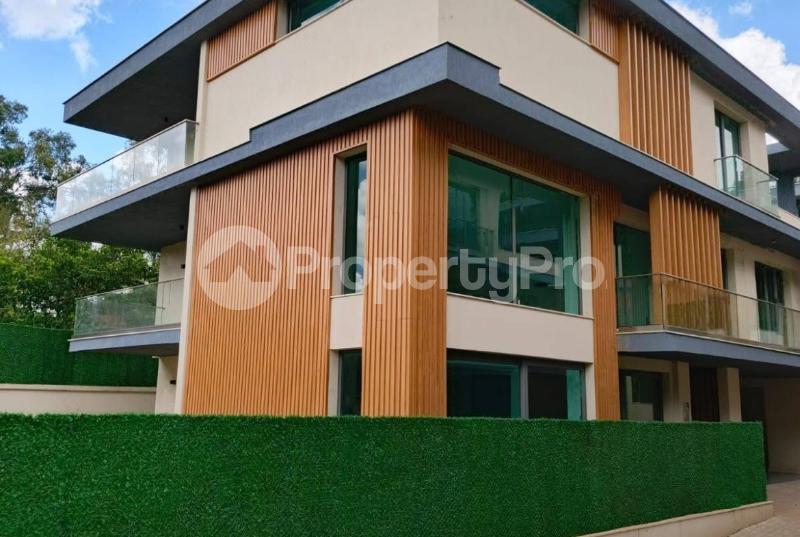 6 bedroom Flat&Apartment for sale Lavington Nairobi