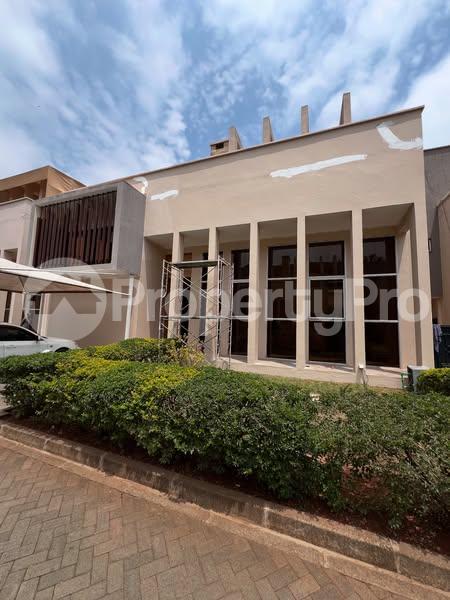 6 bedroom Townhouses Houses for rent Lavington Nairobi