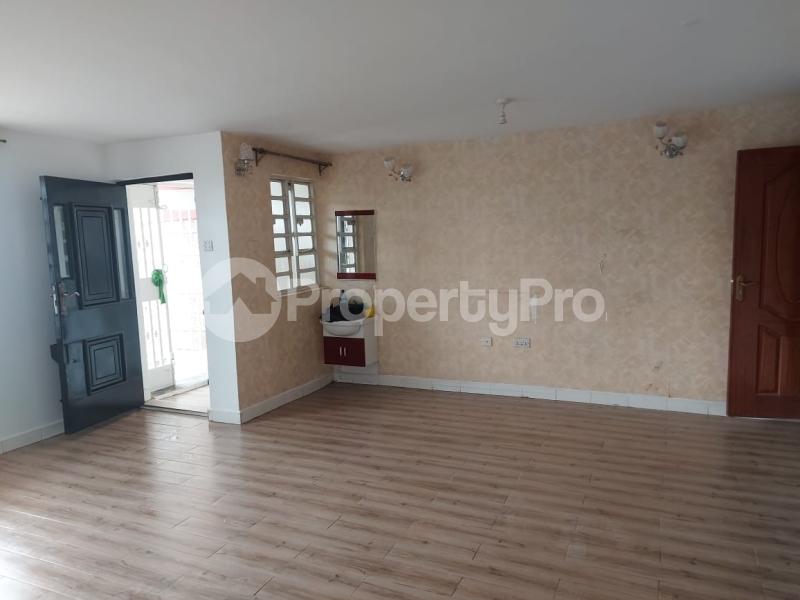 6 bedroom Townhouse for sale Donholm Nairobi