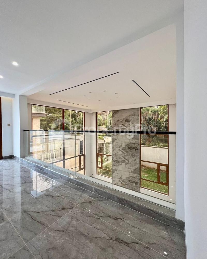 6 bedroom Flat&Apartment for sale Lavington Nairobi