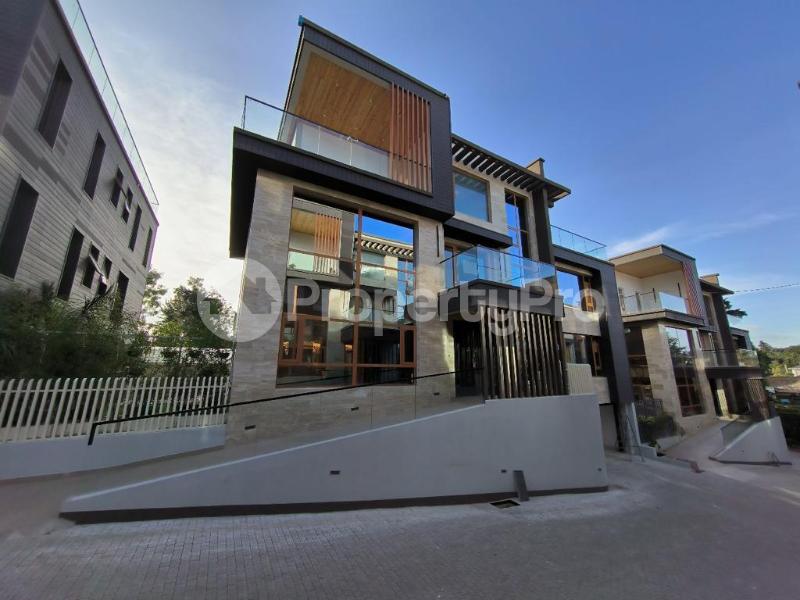 6 bedroom Townhouse for sale Lavington Nairobi