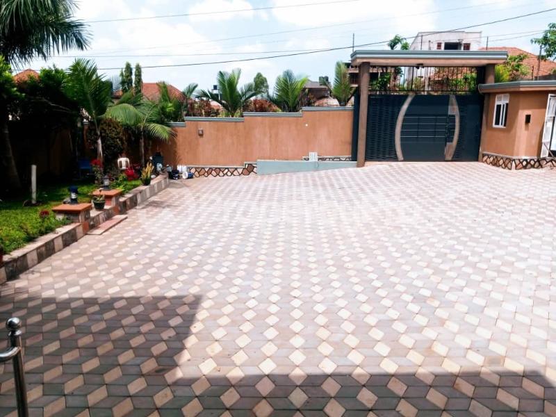 6 bedroom Villa for sale Kira town Kampala Central Kampala Central - 6