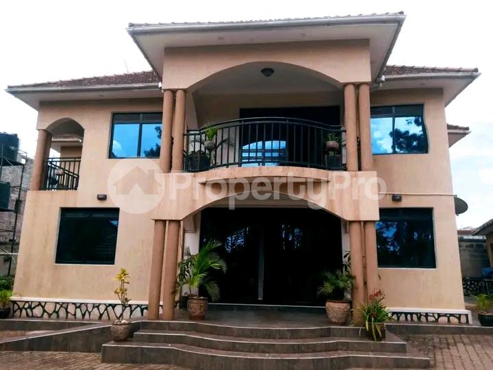 6 bedroom Bungalow Apartment for sale Namugongo road  Kampala Central Kampala Central - 6