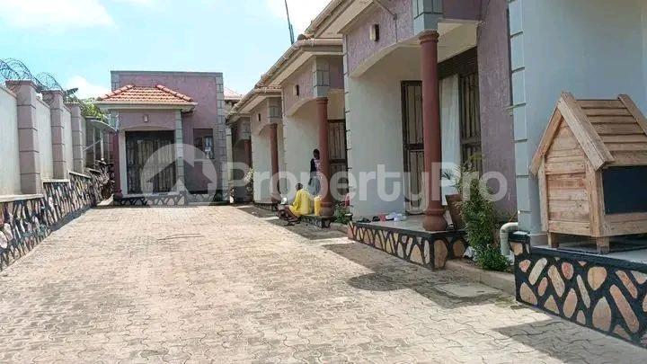 1 bedroom mini flat  Apartment Block Apartment for sale Kira road  Kampala Central Kampala Central - 4