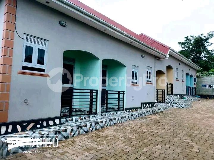 1 bedroom mini flat  Apartment for sale Bweyogerere kiwanga Kampala Central Kampala Central - 4