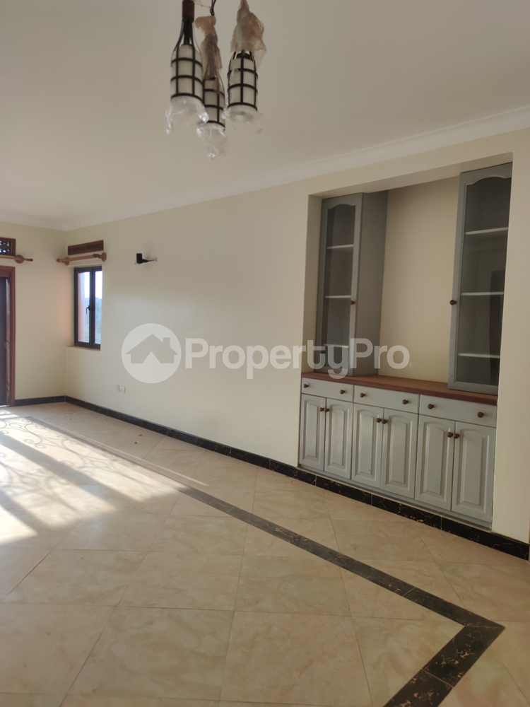 3 bedroom Apartment Block Apartment for rent Bweyogerere opposite namulando mall Kampala Central Kampala Central - 1