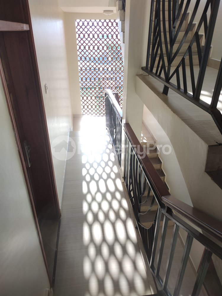3 bedroom Apartment Block Apartment for rent Bweyogerere opposite namulando mall Kampala Central Kampala Central - 3