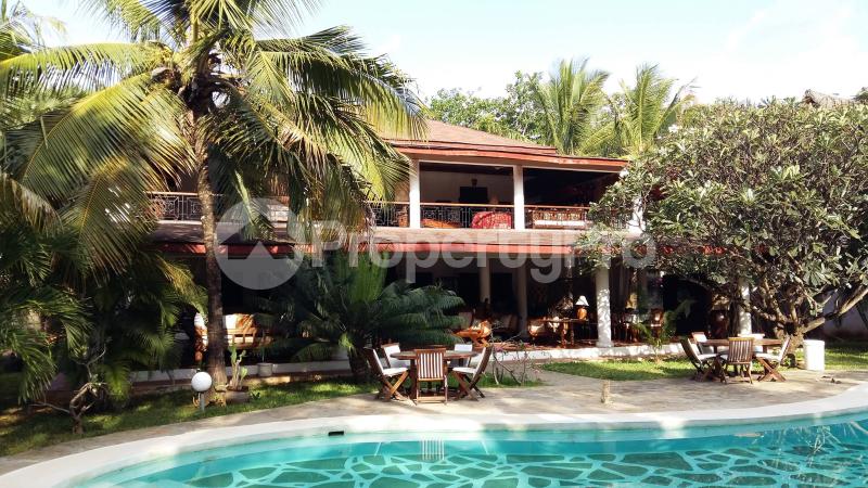 8 bedroom Bungalow Houses for rent Kibokoni street, Malindi Town Malindi Kilifi