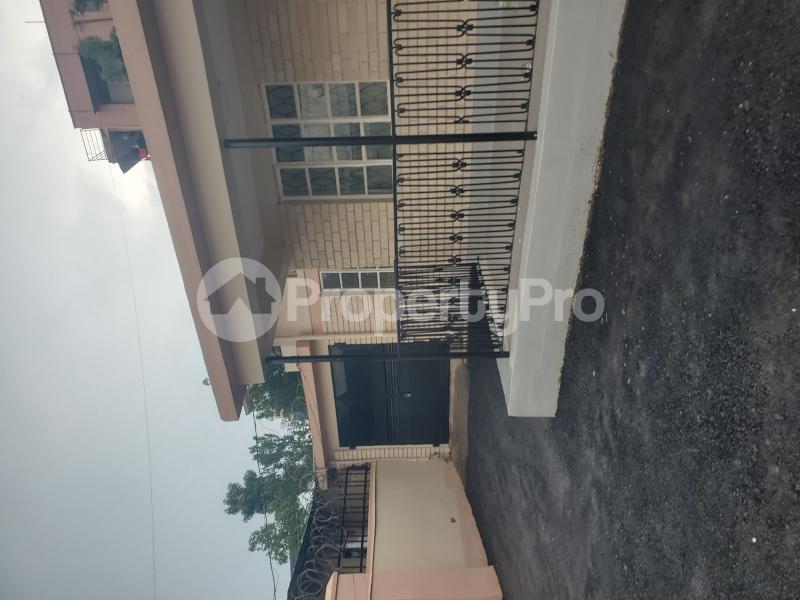 8 bedroom Commercial Property for rent Mawanda road church to church close/road Mulago Kampala Central - 2