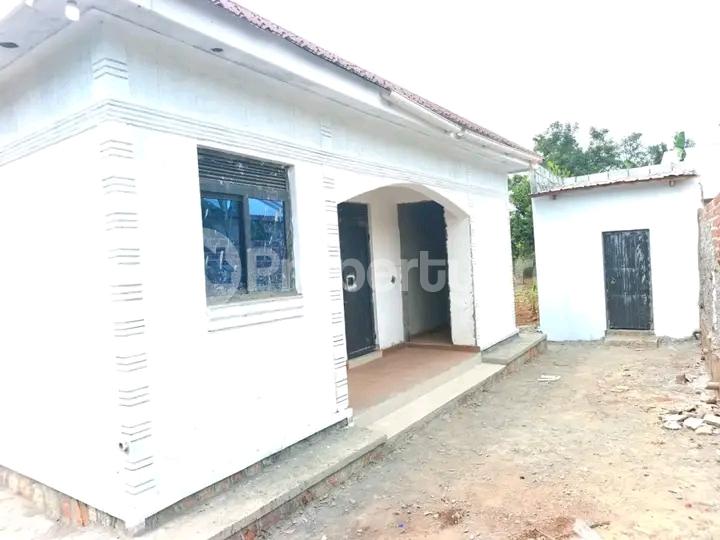2 bedroom Bungalow Apartment for sale Namugongo road  Kampala Central Kampala Central - 1
