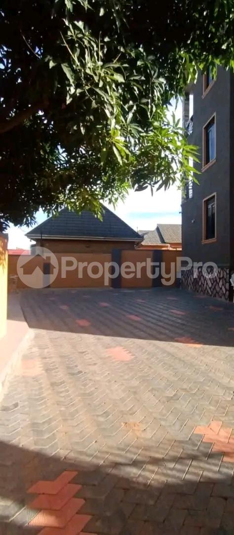 1 bedroom mini flat  Apartment Block Apartment for sale Kireka kamuli road  Kampala Central Kampala Central - 2
