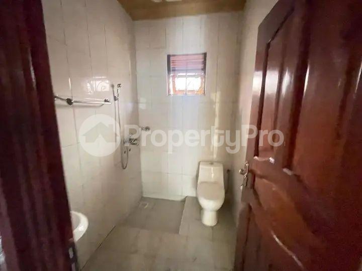 1 bedroom mini flat  Apartment Block Apartment for rent wapeewo Wakiso Central - 3