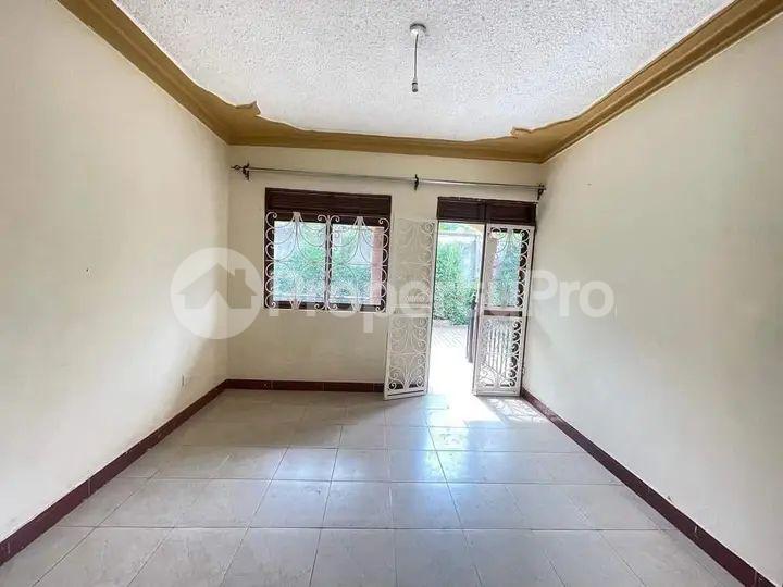 1 bedroom mini flat  Apartment Block Apartment for rent wapeewo Wakiso Central - 6