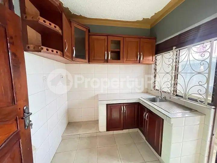 1 bedroom mini flat  Apartment Block Apartment for rent wapeewo Wakiso Central - 4