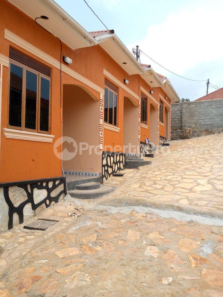1 bedroom mini flat  Bungalow Apartment for rent wampeewo road Wakiso Central - 5