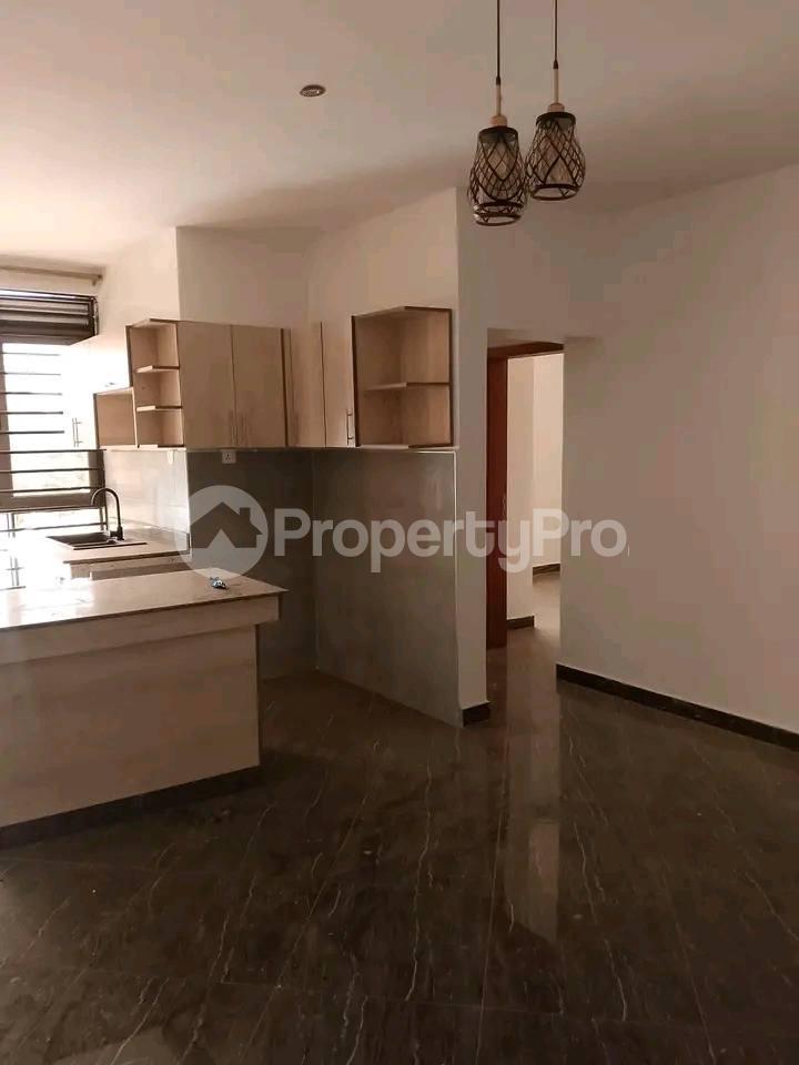 1 bedroom mini flat  Apartment Block Apartment for rent mutungo road Kampala Central - 8