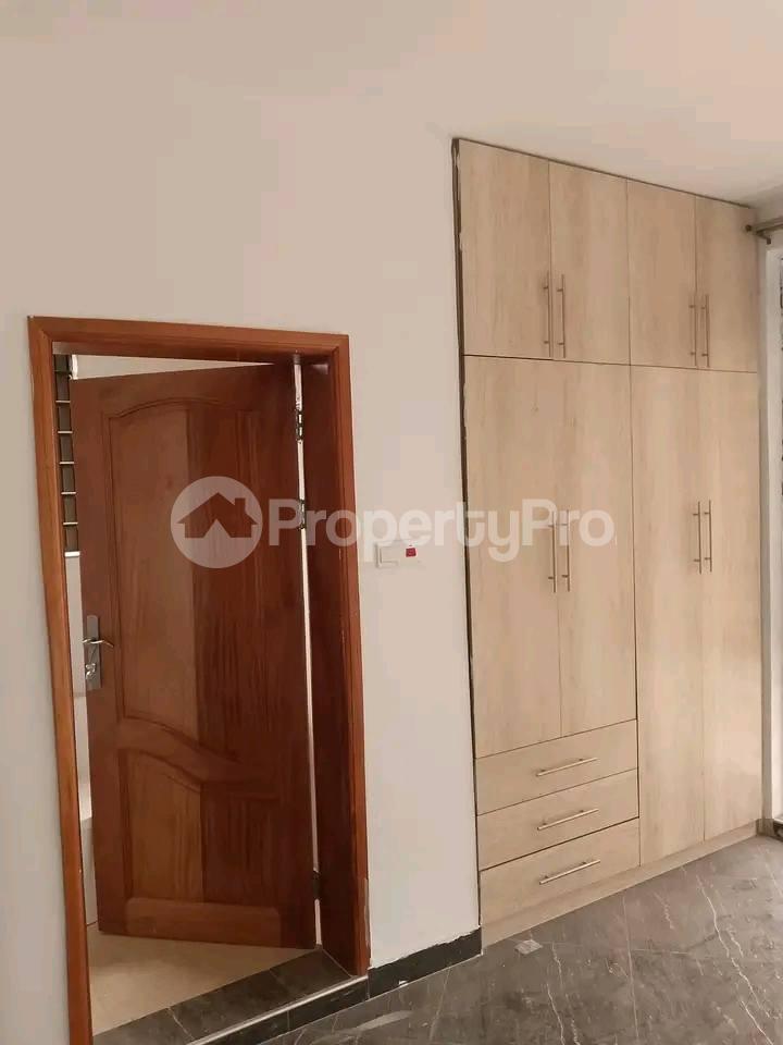1 bedroom mini flat  Apartment Block Apartment for rent mutungo road Kampala Central - 9