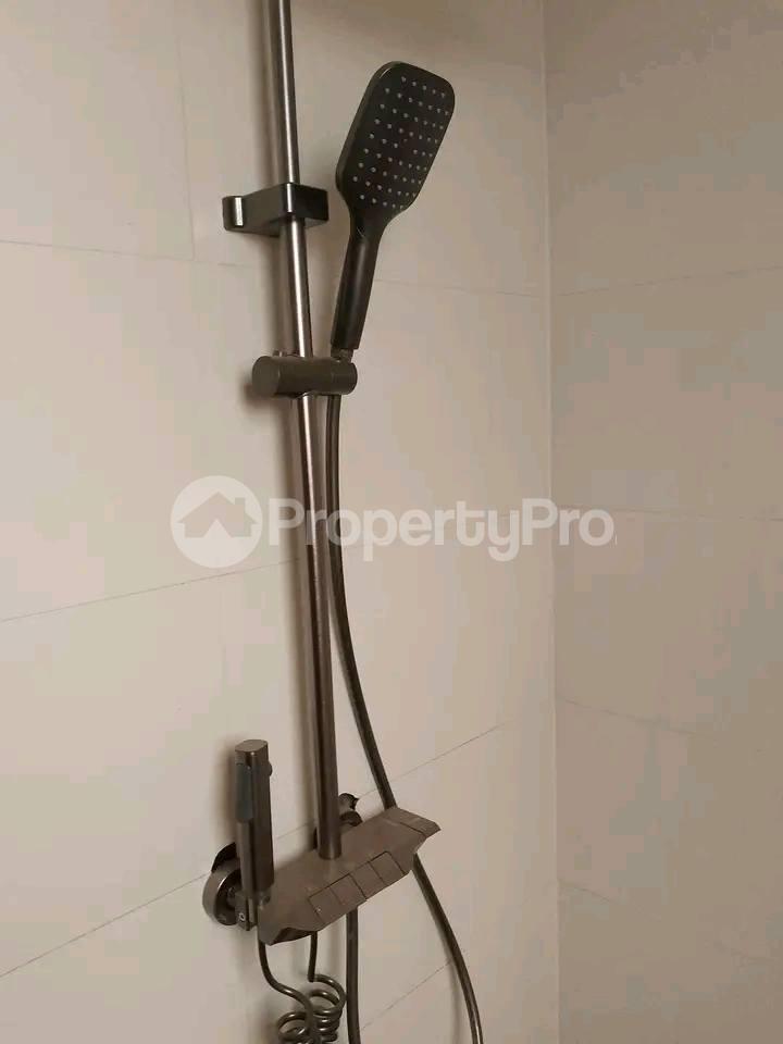 1 bedroom mini flat  Apartment Block Apartment for rent mutungo road Kampala Central - 3