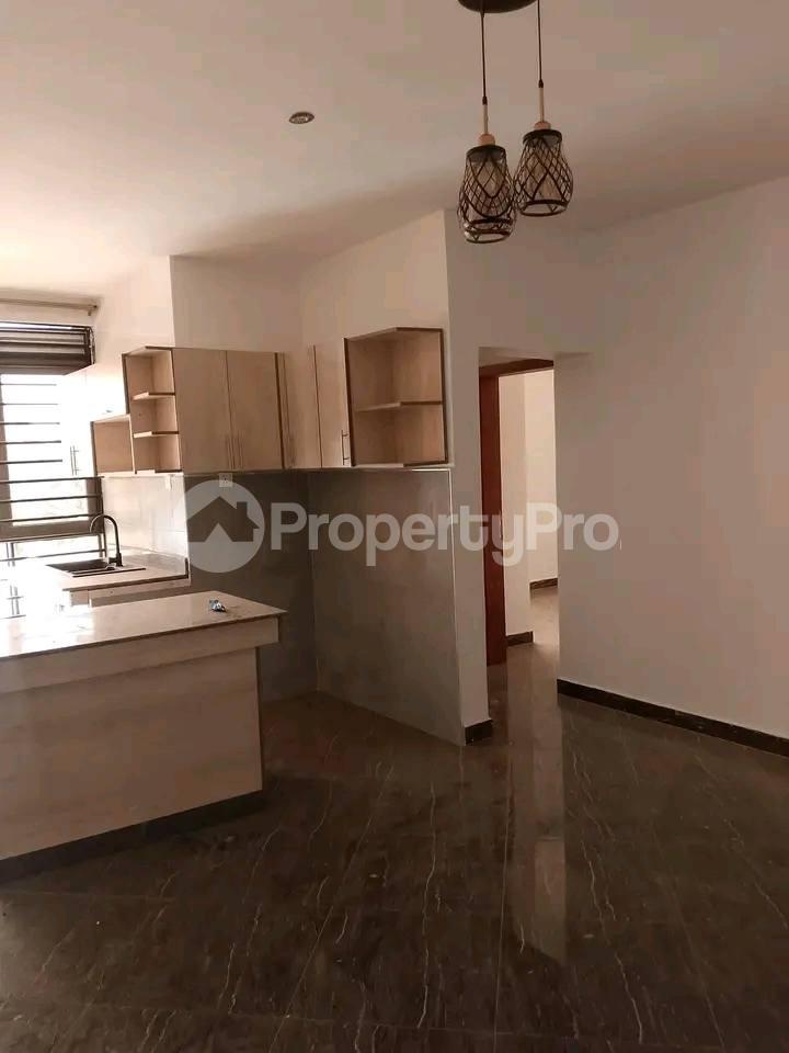 1 bedroom mini flat  Apartment Block Apartment for rent mutungo road Kampala Central - 5