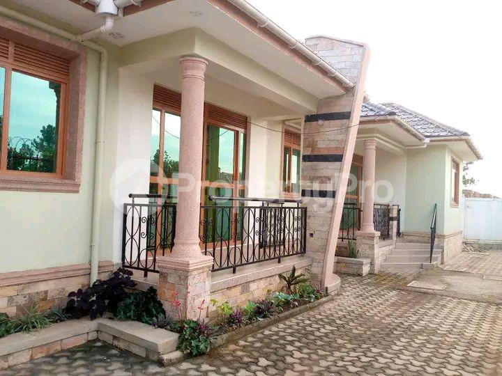 1 bedroom mini flat  Apartment Block Apartment for rent wampeewo road Wakiso Central - 1