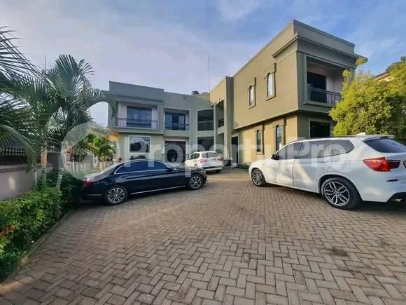 2 bedroom Apartment Block Apartment for rent  buziga road Wakiso Central - 4